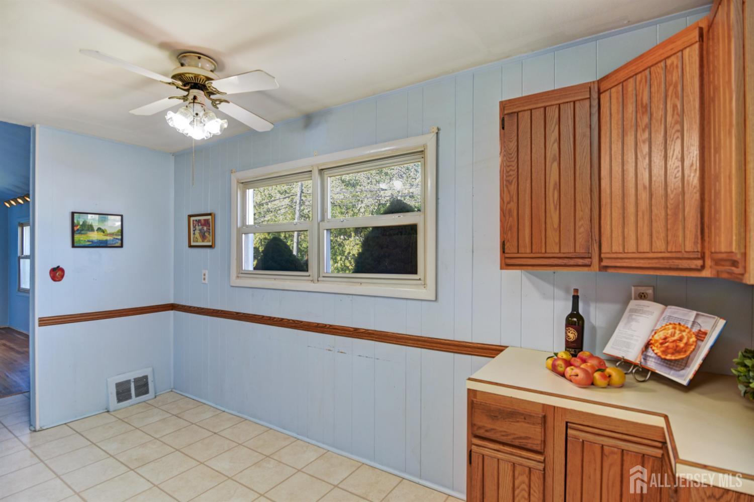 104 Pinetree Drive Sayreville NJ 08859