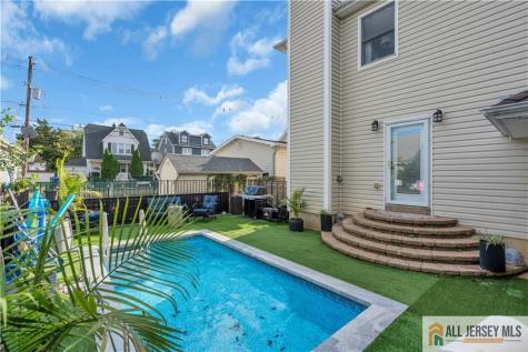 17 Center Street South River NJ 08882