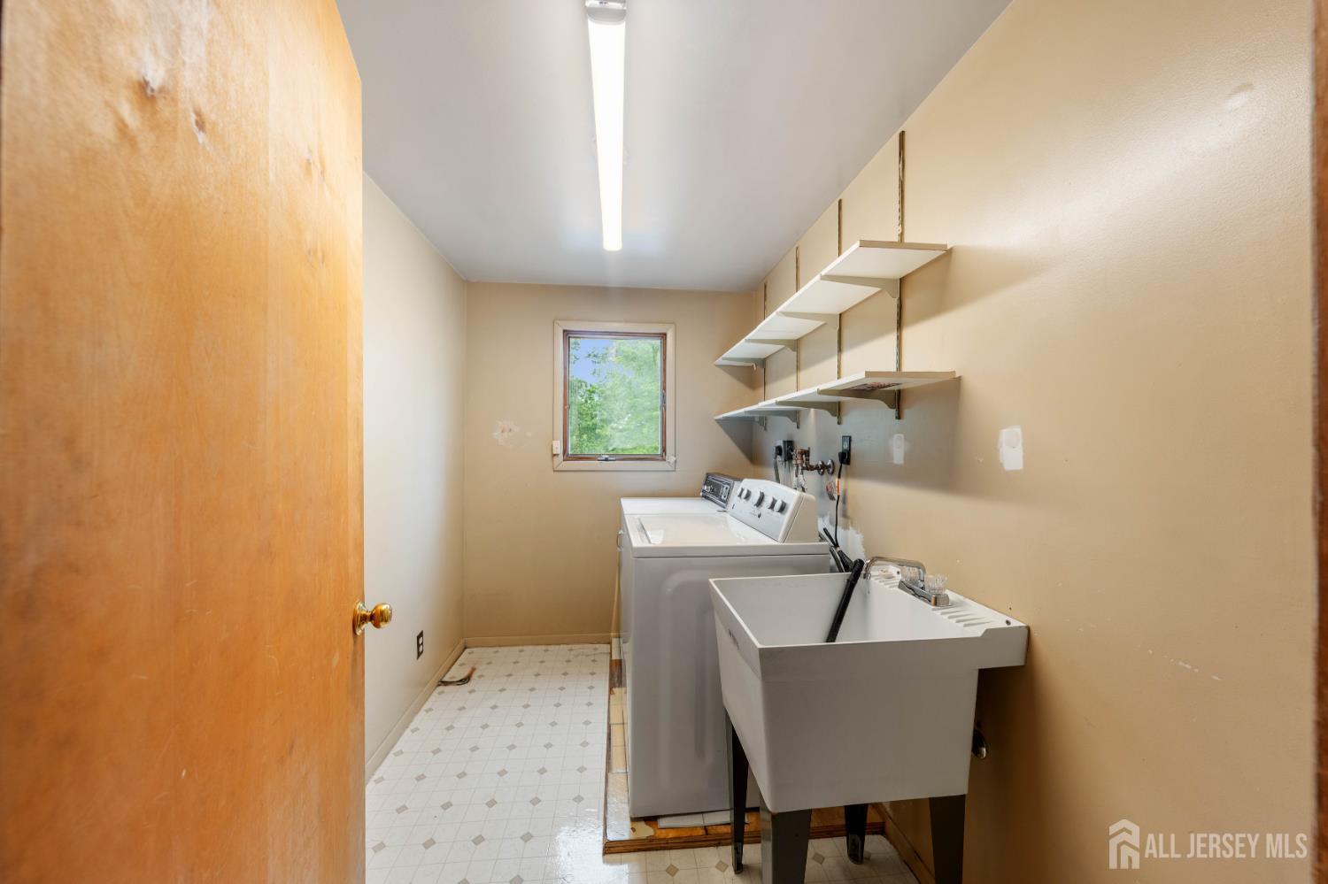 172 Elizabeth Avenue Iselin NJ 08830