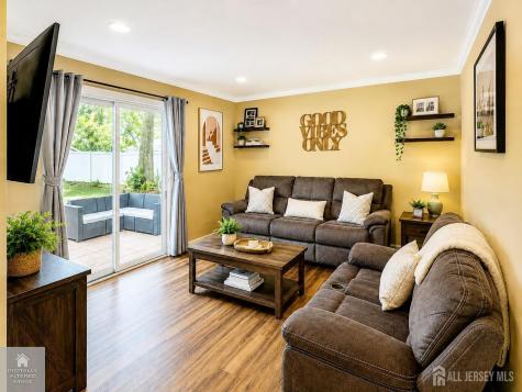 11 Coral Court Colonia NJ 07067