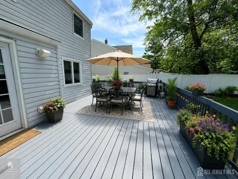 11 Coral Court Colonia NJ 07067
