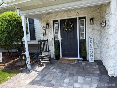 11 Coral Court Colonia NJ 07067