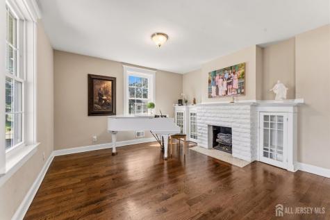 420 Mountainview Terrace Dunellen NJ 08812