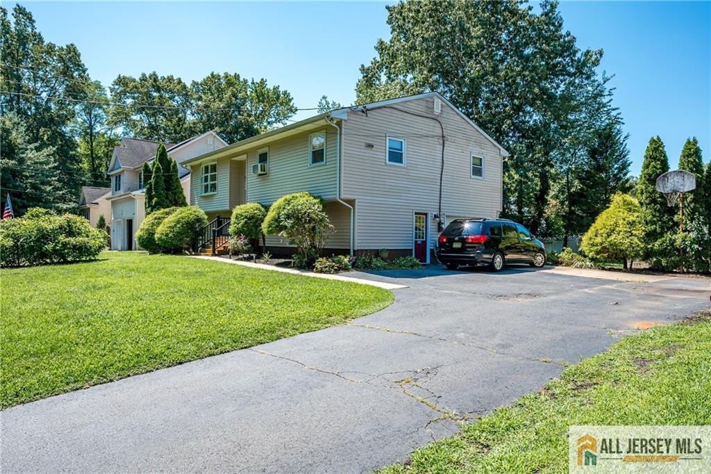 68 Outcalt Avenue Spotswood NJ 08884