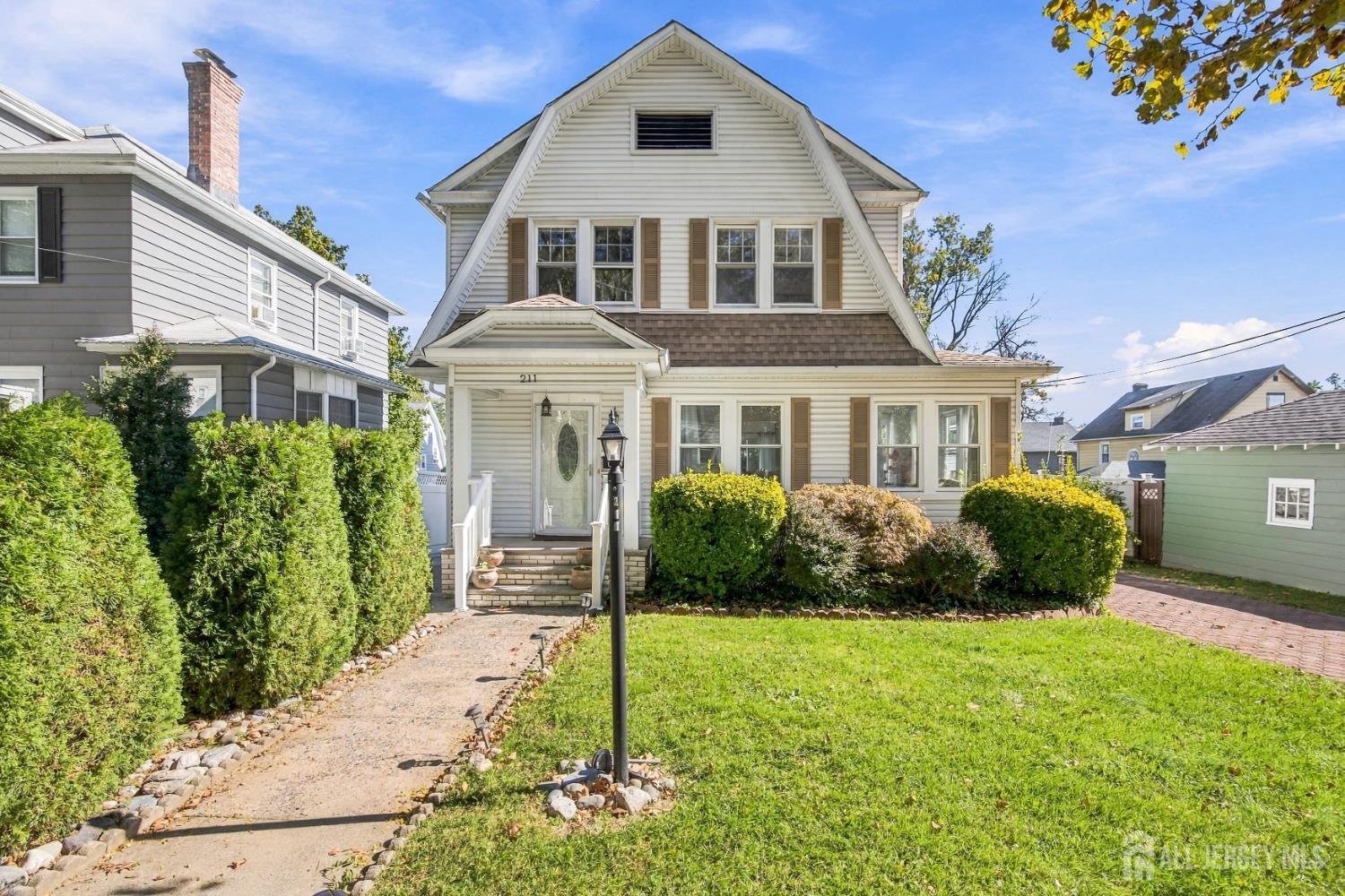 211 Hillside Road Elizabeth NJ 07208