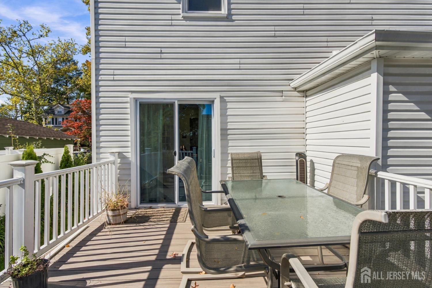 211 Hillside Road Elizabeth NJ 07208