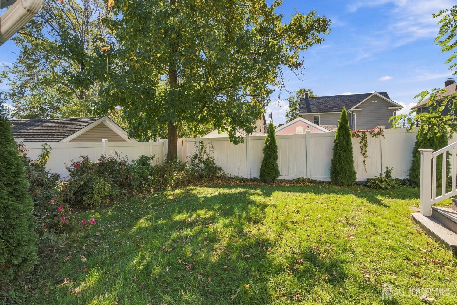 211 Hillside Road Elizabeth NJ 07208