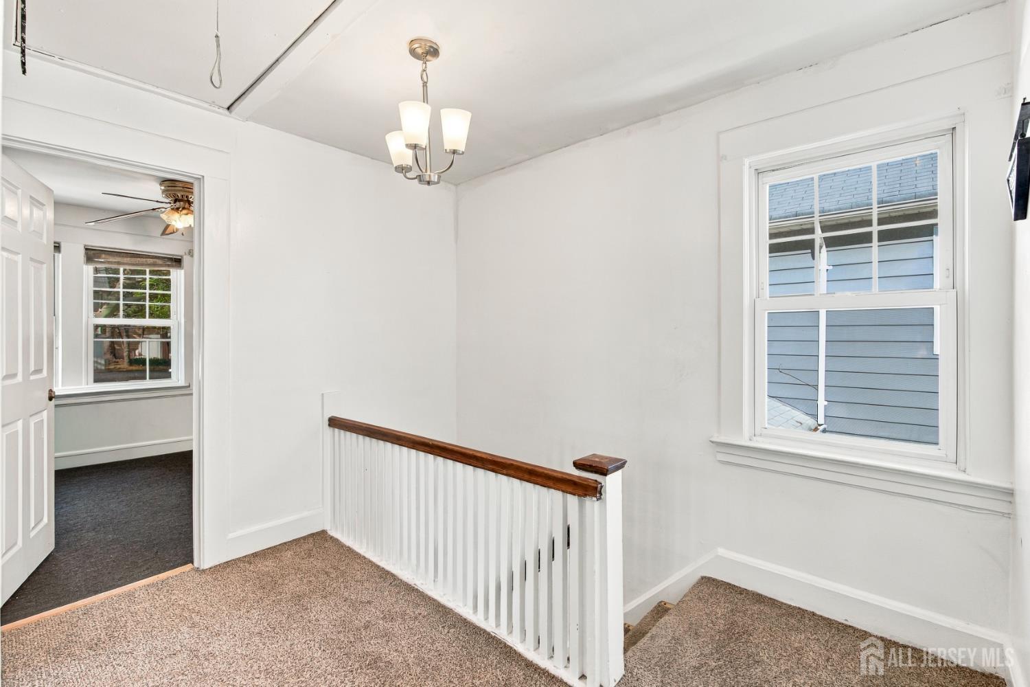 211 Hillside Road Elizabeth NJ 07208