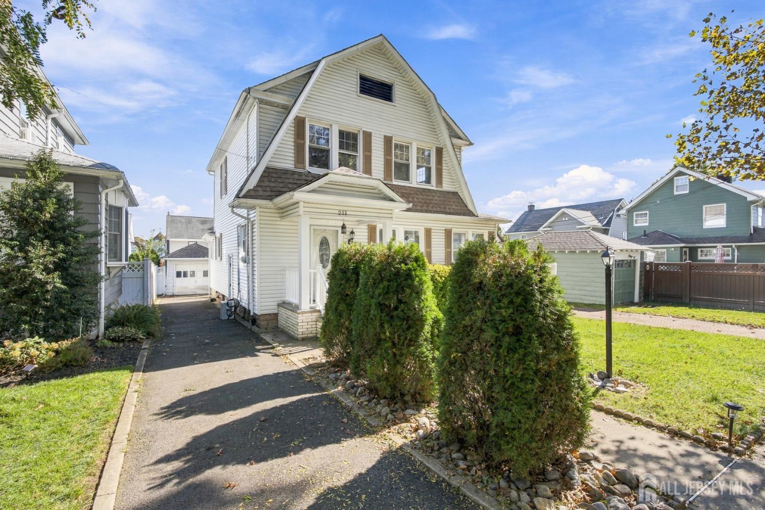 211 Hillside Road Elizabeth NJ 07208