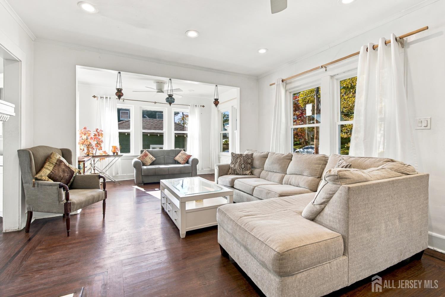 211 Hillside Road Elizabeth NJ 07208