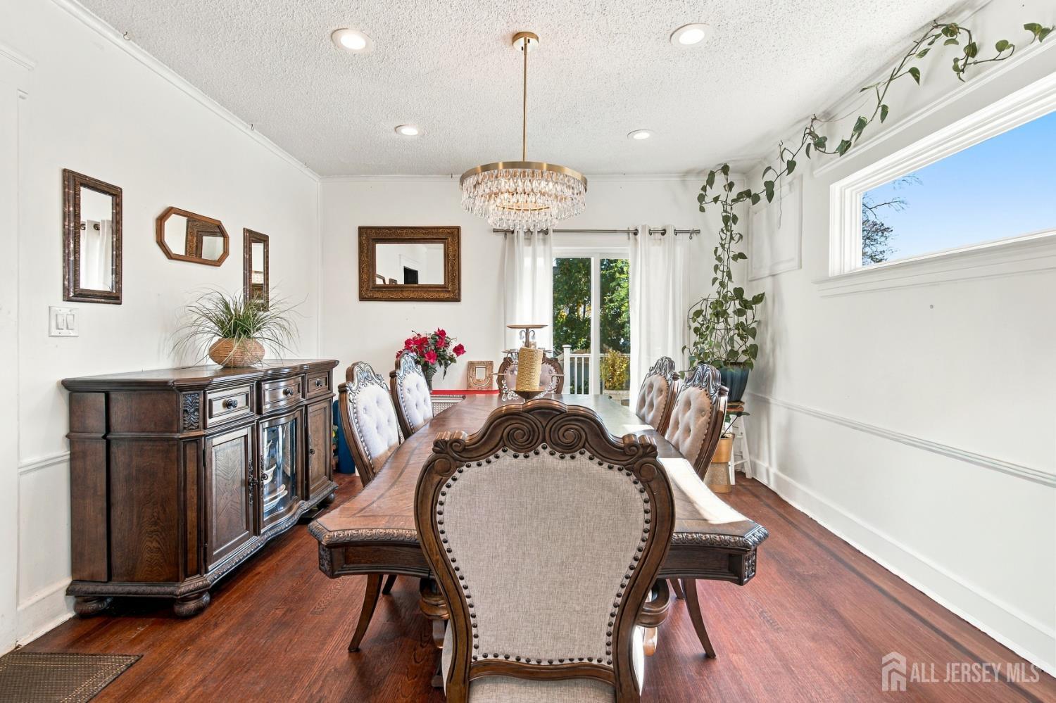 211 Hillside Road Elizabeth NJ 07208