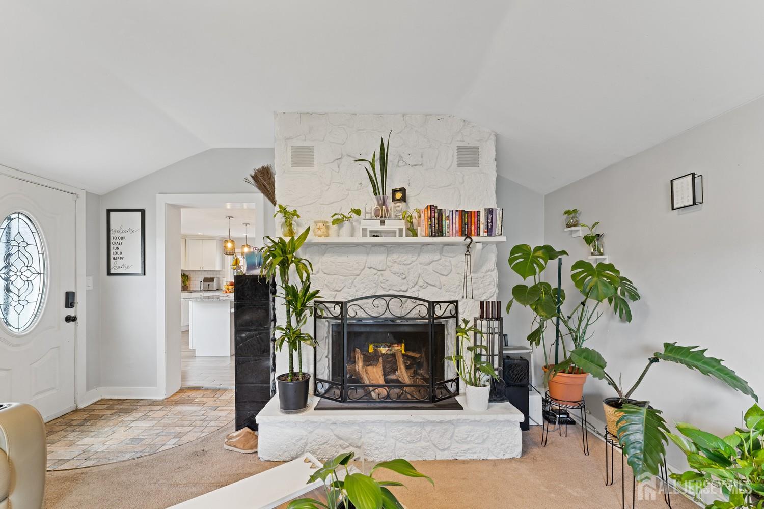 39 Salem Place Aberdeen NJ 07721