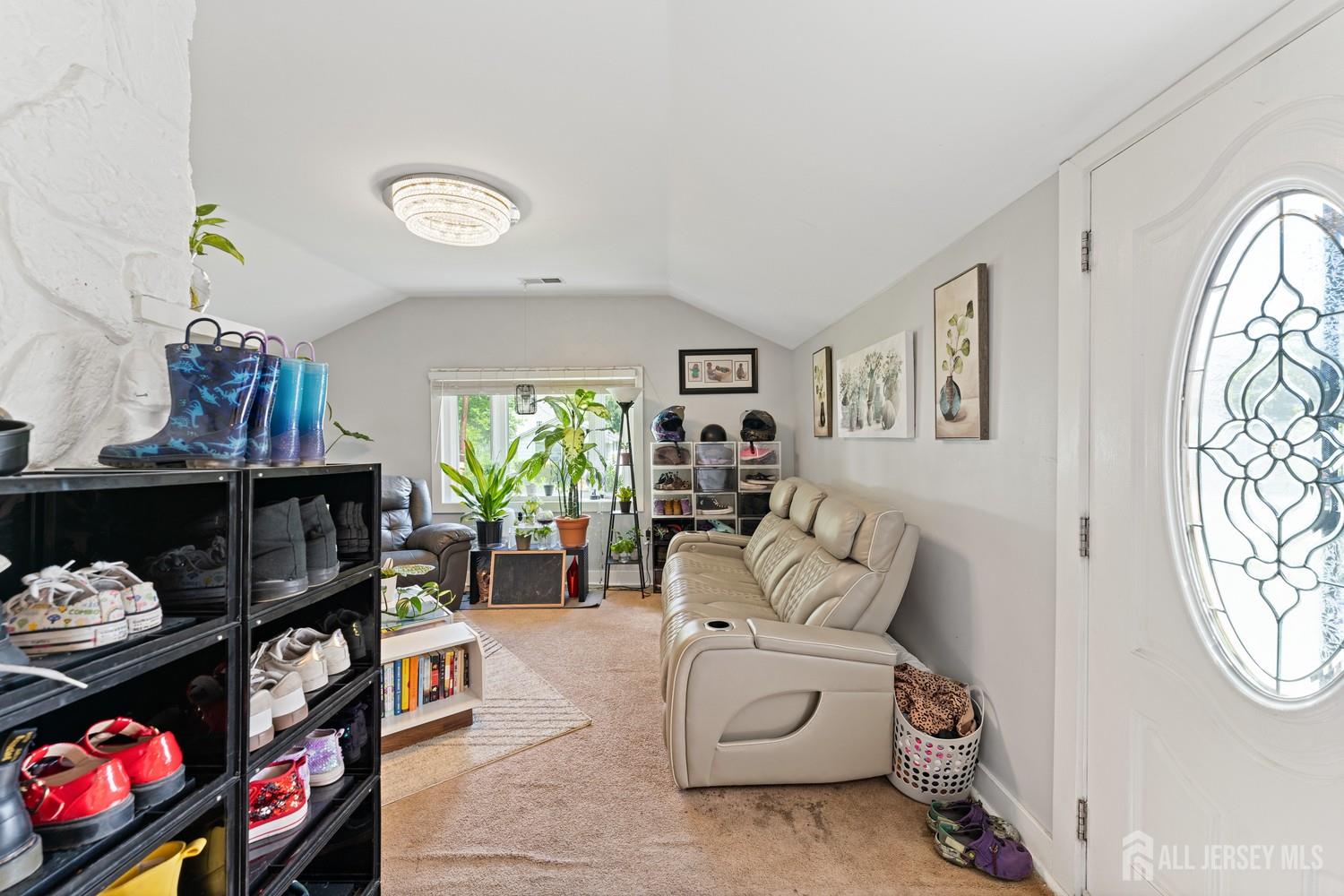 39 Salem Place Aberdeen NJ 07721