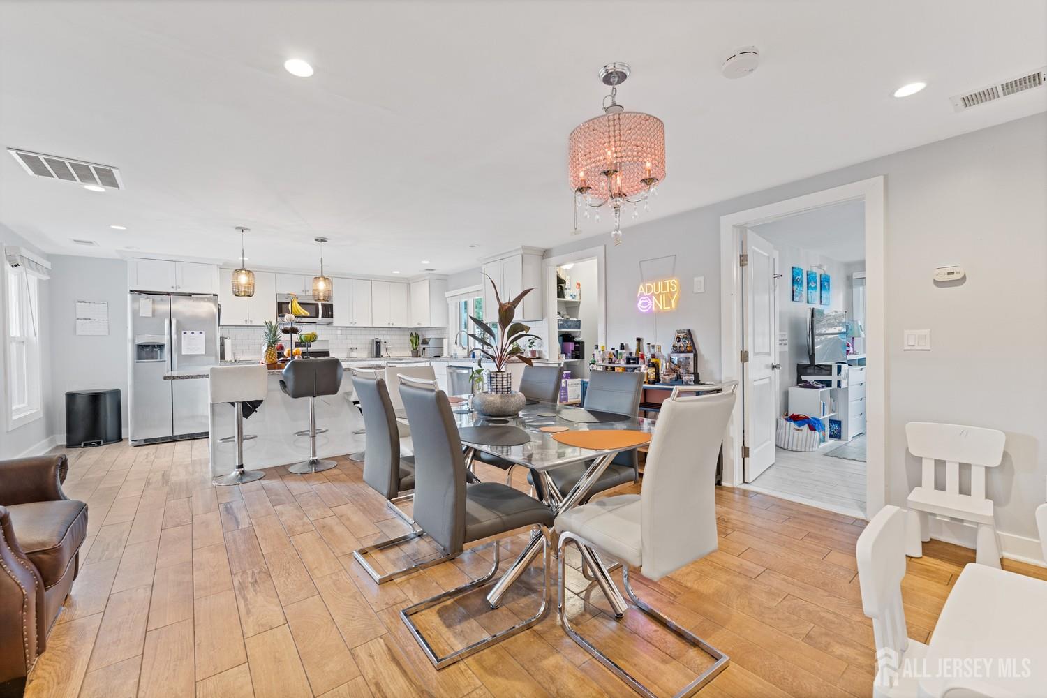 39 Salem Place Aberdeen NJ 07721