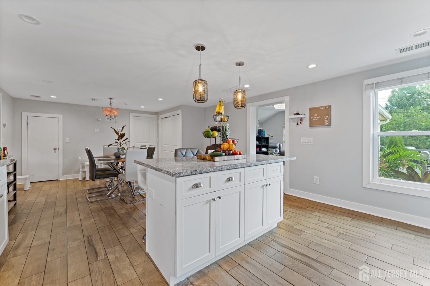 39 Salem Place Aberdeen NJ 07721