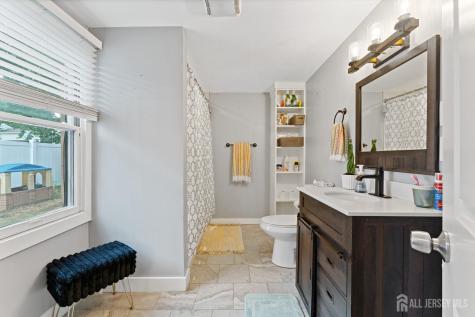 39 Salem Place Aberdeen NJ 07721