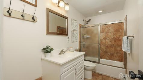 47 Miliken Road Colonia NJ 07067