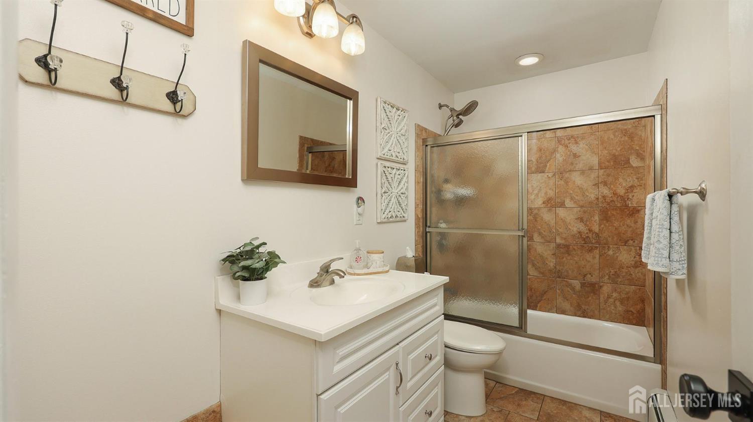 47 Miliken Road Colonia NJ 07067