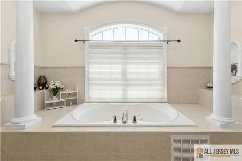 1 Hartman Court Clark NJ 07066