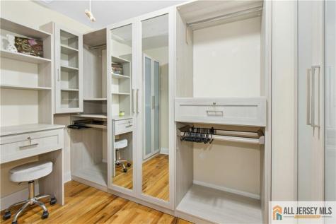 1 Hartman Court Clark NJ 07066