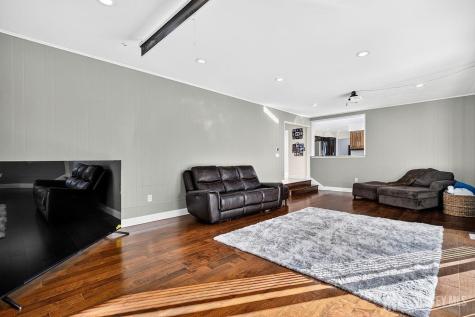 4 Fern Court North Brunswick NJ 08902