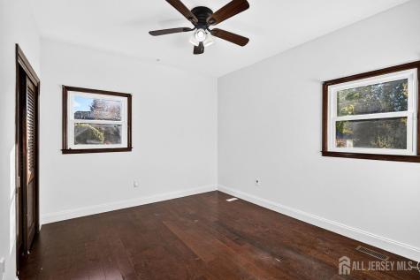 4 Fern Court North Brunswick NJ 08902