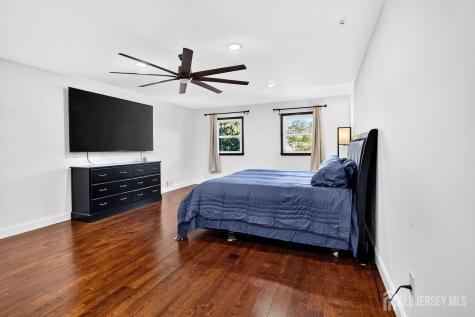 4 Fern Court North Brunswick NJ 08902
