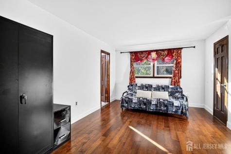 4 Fern Court North Brunswick NJ 08902