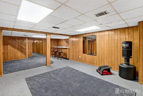 4 Fern Court North Brunswick NJ 08902
