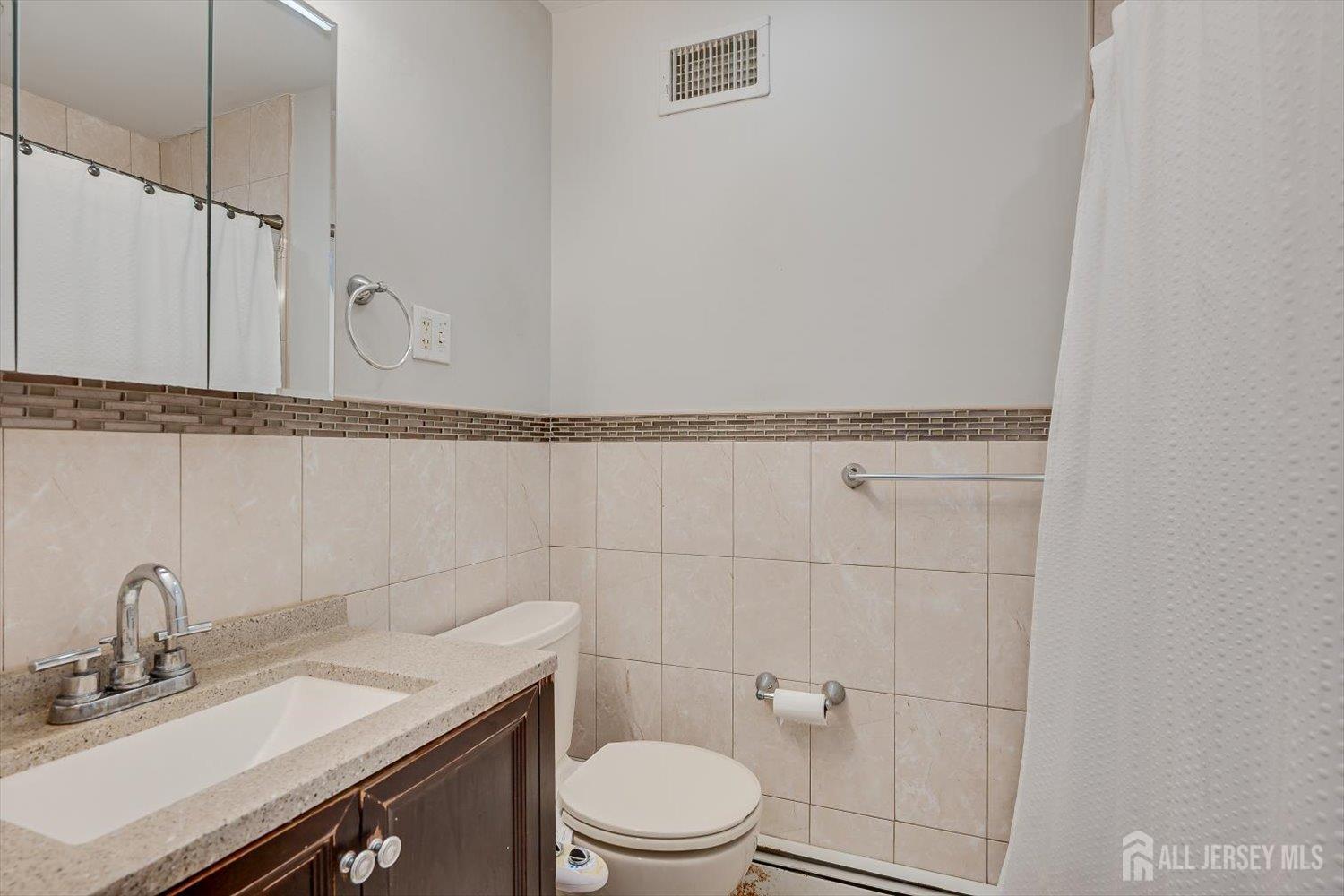 111 Sonora Avenue Iselin NJ 08830