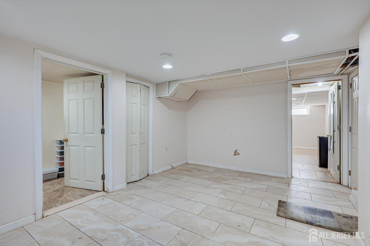 111 Sonora Avenue Iselin NJ 08830