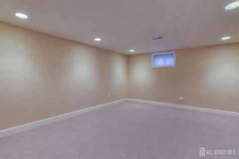 52 Yorktown Road East Brunswick NJ 08816