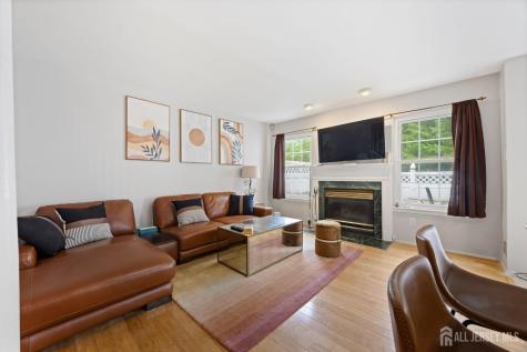 301 Pheasant Run South Brunswick NJ 08852