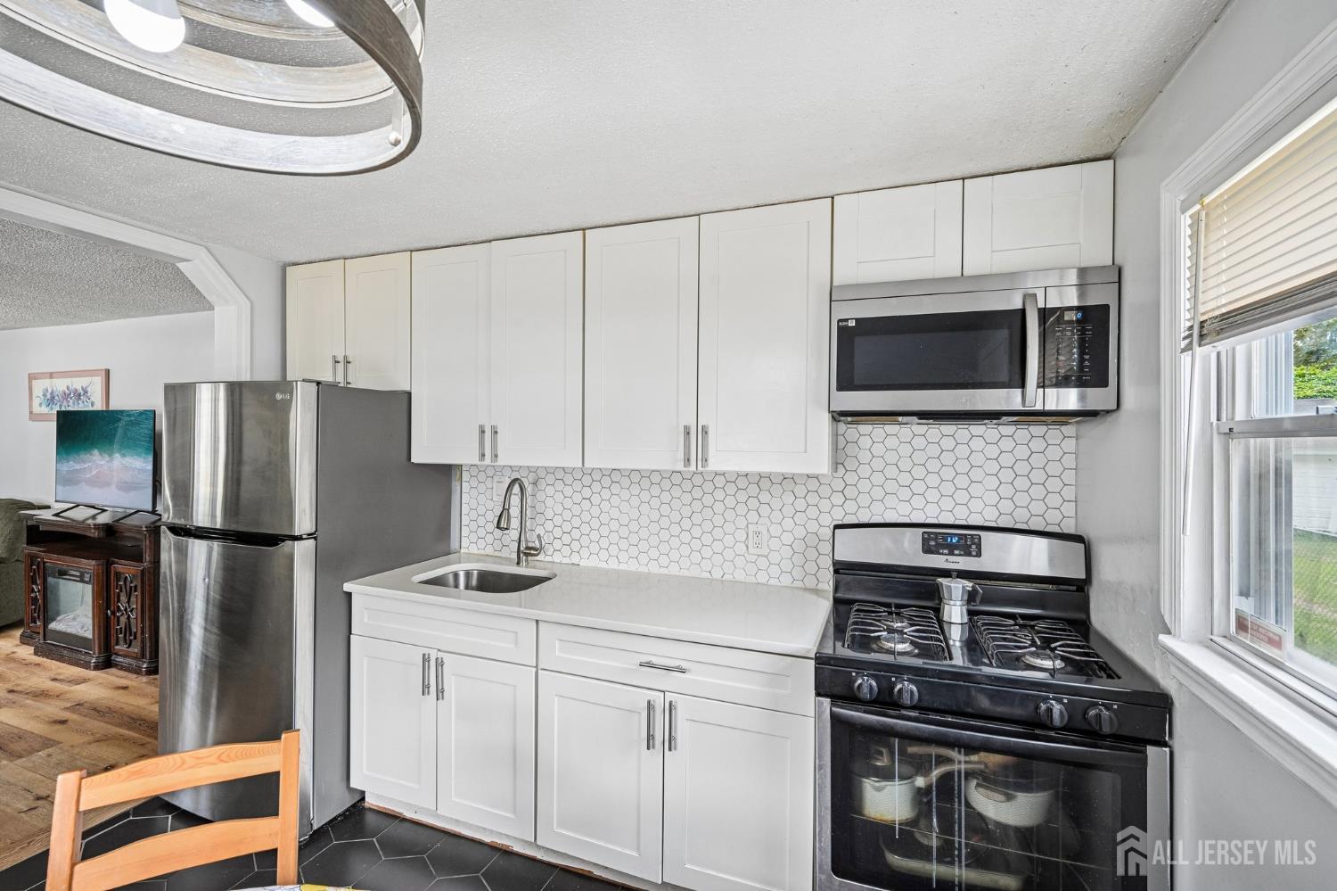 137 Edmund Street Hamilton NJ 08610