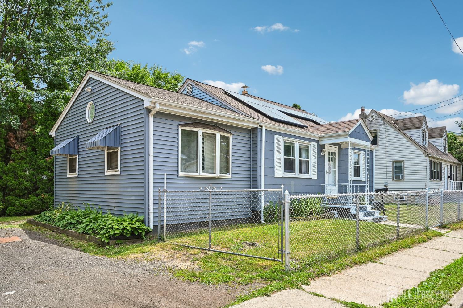 137 Edmund Street Hamilton NJ 08610
