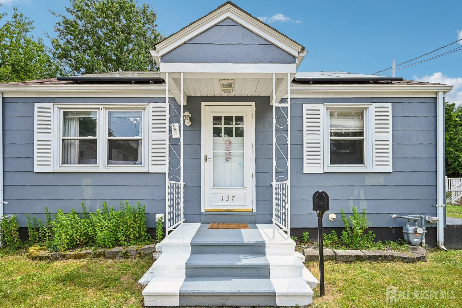 137 Edmund Street Hamilton NJ 08610