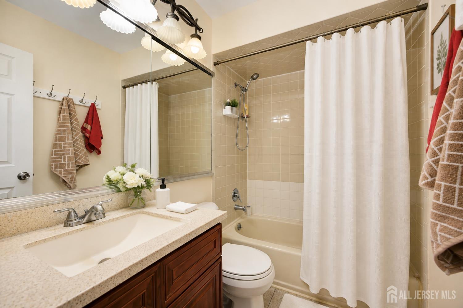 22 Borell Square Parlin NJ 08859