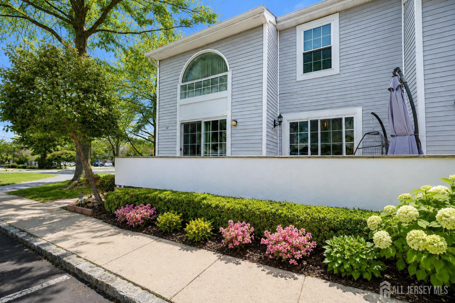22 Borell Square Parlin NJ 08859