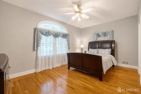 40 Newland Court Bridgewater NJ 08807