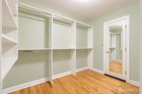 40 Newland Court Bridgewater NJ 08807