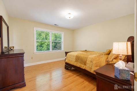 40 Newland Court Bridgewater NJ 08807