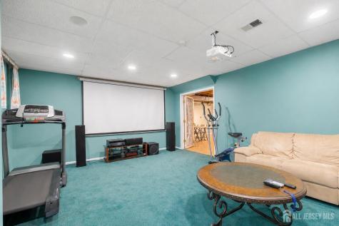 40 Newland Court Bridgewater NJ 08807