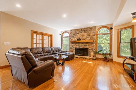 40 Newland Court Bridgewater NJ 08807