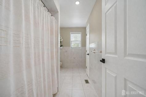 20 Cliff Avenue Fords NJ 08863