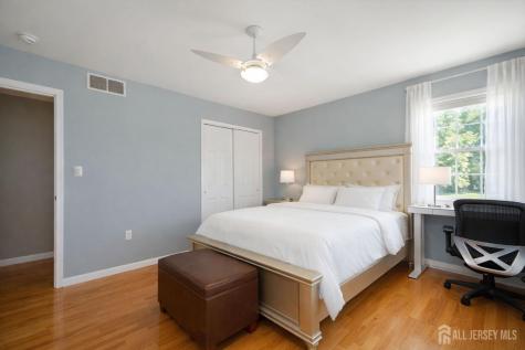 20 Cliff Avenue Fords NJ 08863