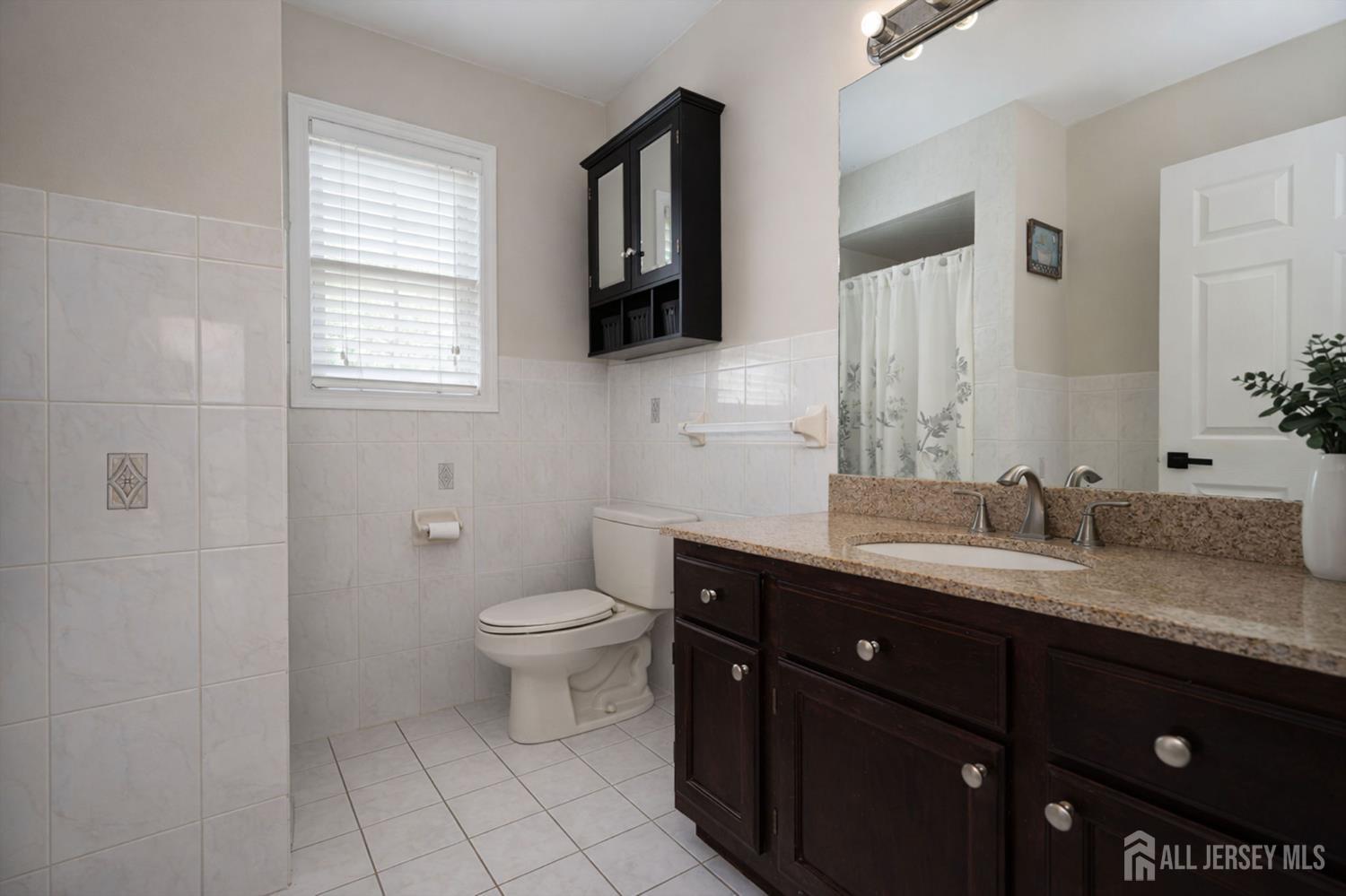 20 Cliff Avenue Fords NJ 08863