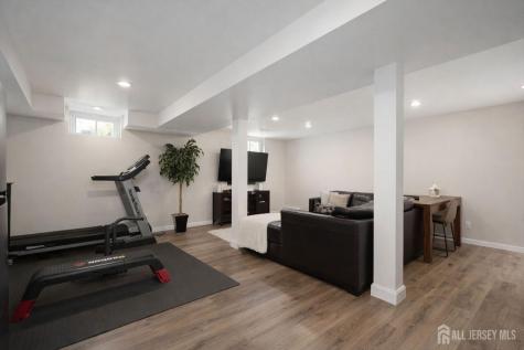 20 Cliff Avenue Fords NJ 08863