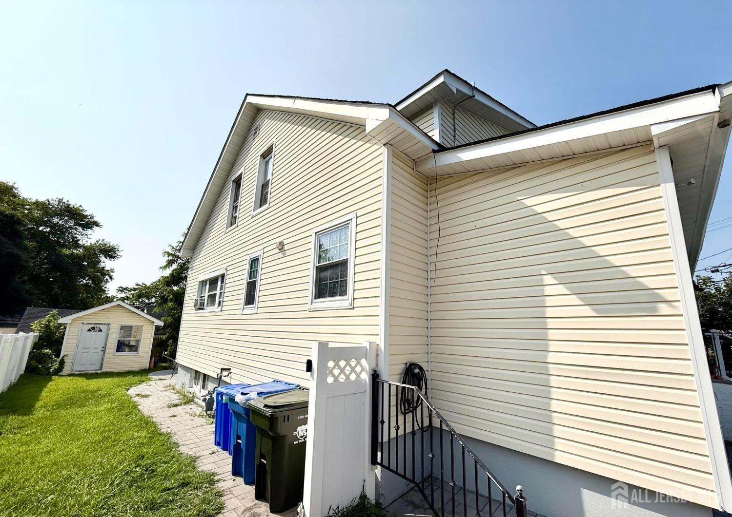 73 Laurence Parkway Old Bridge NJ 08879