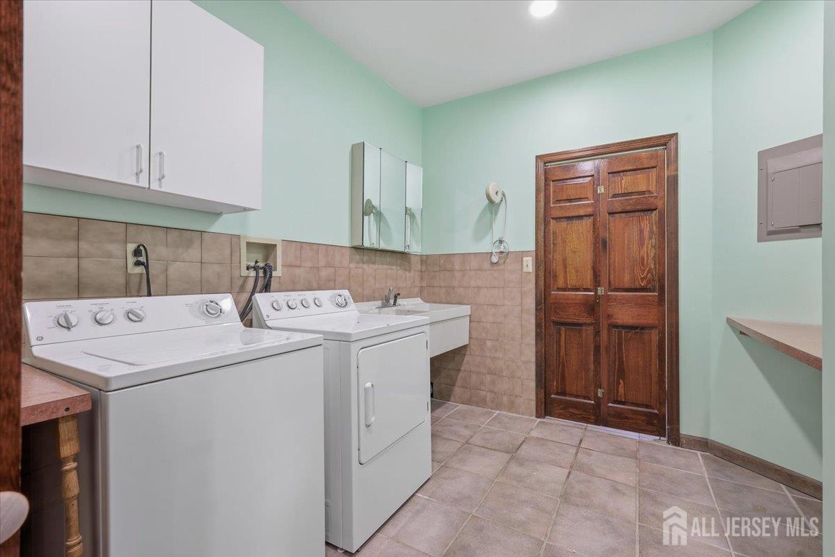 108 Lynch Street Franklin NJ 08873
