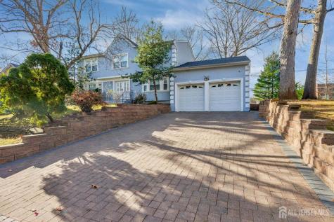8 Constitution Court East Brunswick NJ 08816